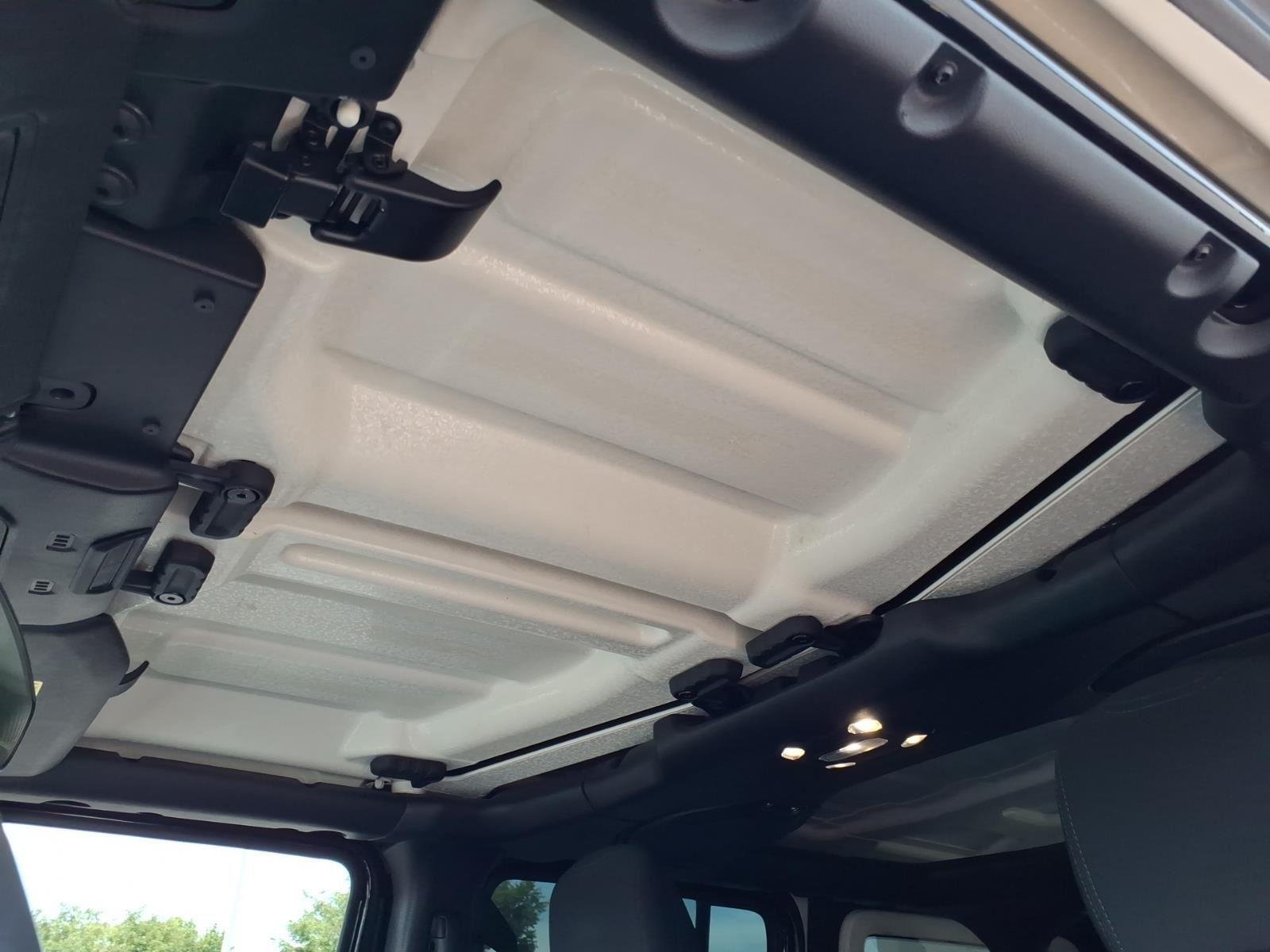 Used 2022 Black Clearcoat Jeep Unlimited Sport Altitude image 10