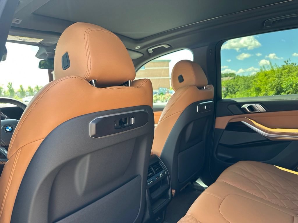 New 2026 Skyscraper Grey Metallic BMW xDrive40i image 22