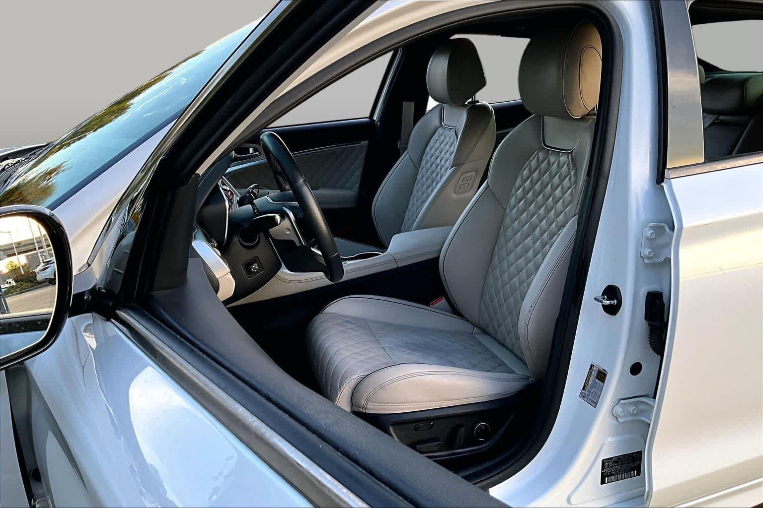 Pre-Owned 2023 Genesis G70 3.3T