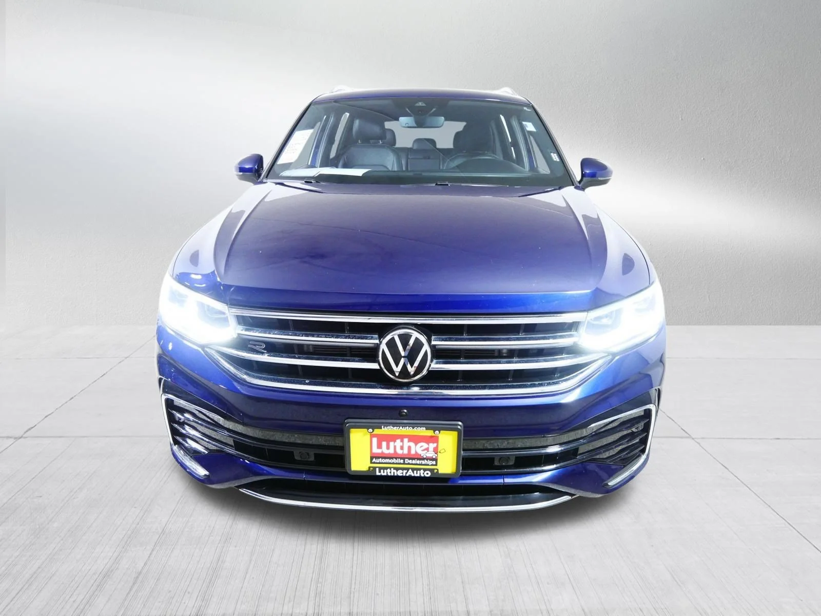 Used 2023 Atlantic Blue Metallic Volkswagen SEL R-Line image 2