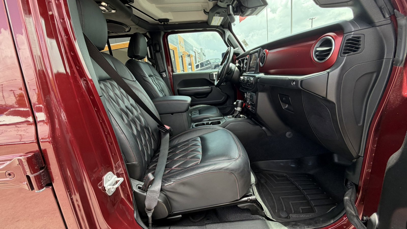 Certified Used 2021 Snazzberry Pearlcoat Jeep Rubicon image 18