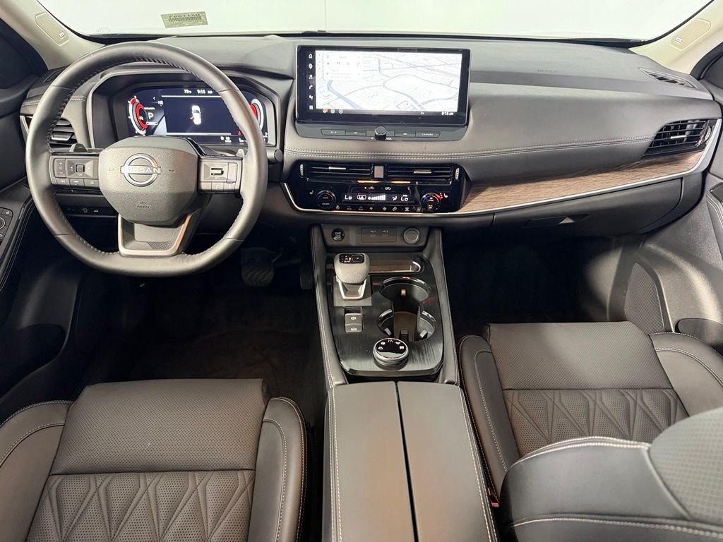 Used 2026 Gold Nissan Platinum image 12