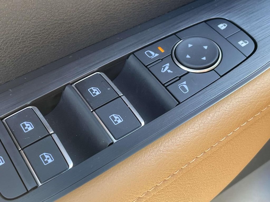 2025 Nissan Armada SL - Photo 18