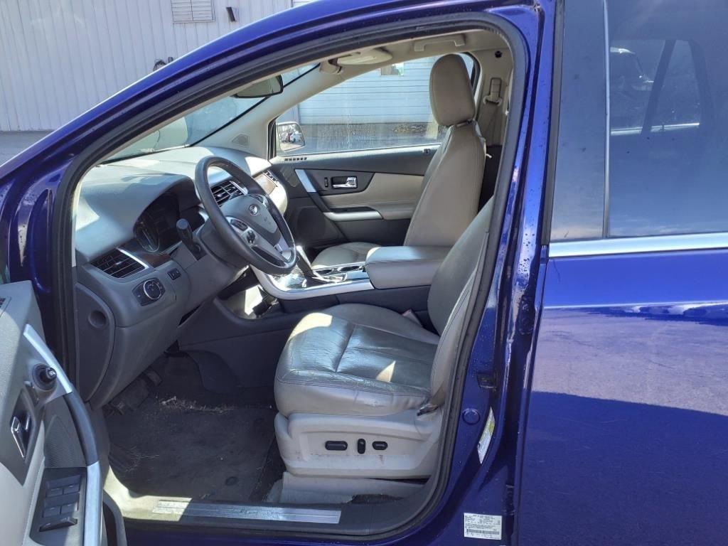 Used 2014 Deep Impact Blue Ford Limited image 8
