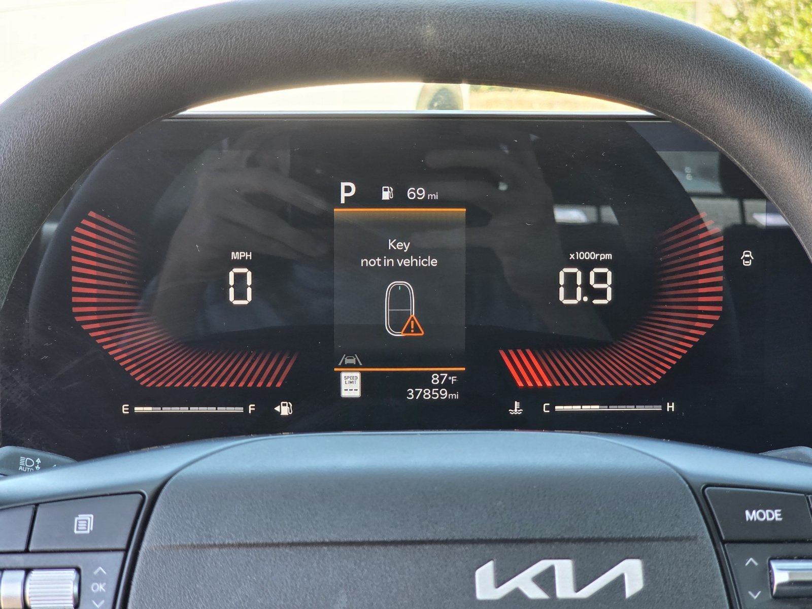 Used 2025 Gray Kia LXS image 11