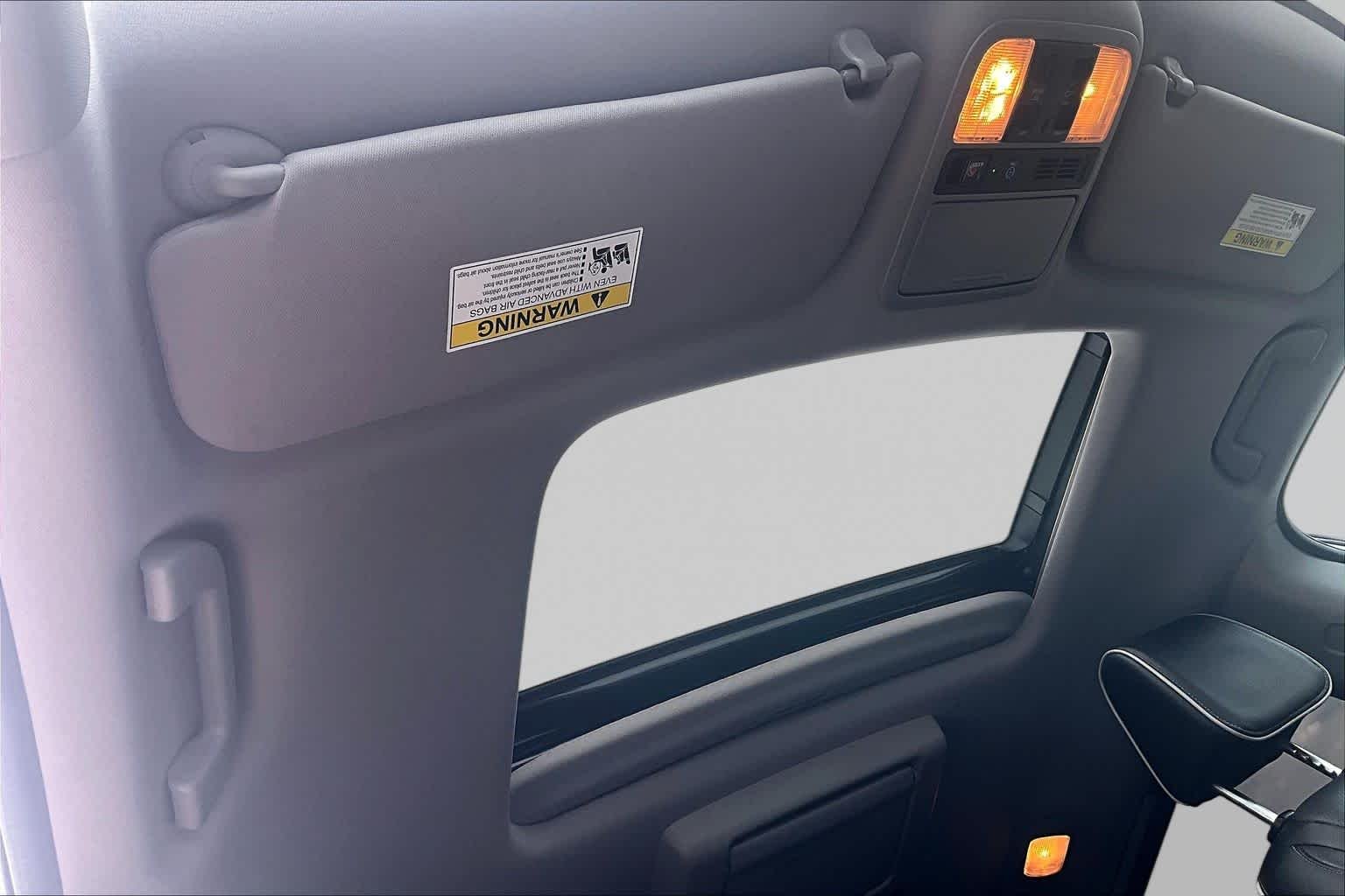 2023 Honda Odyssey Elite - Photo 14