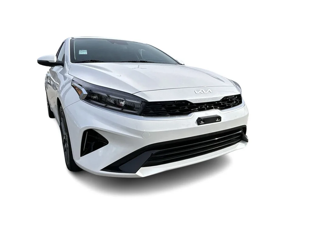 Used 2024 Snow White Pearl Kia EX+ IVT Dilawri Certified   Low Mileage  Local BC image 3