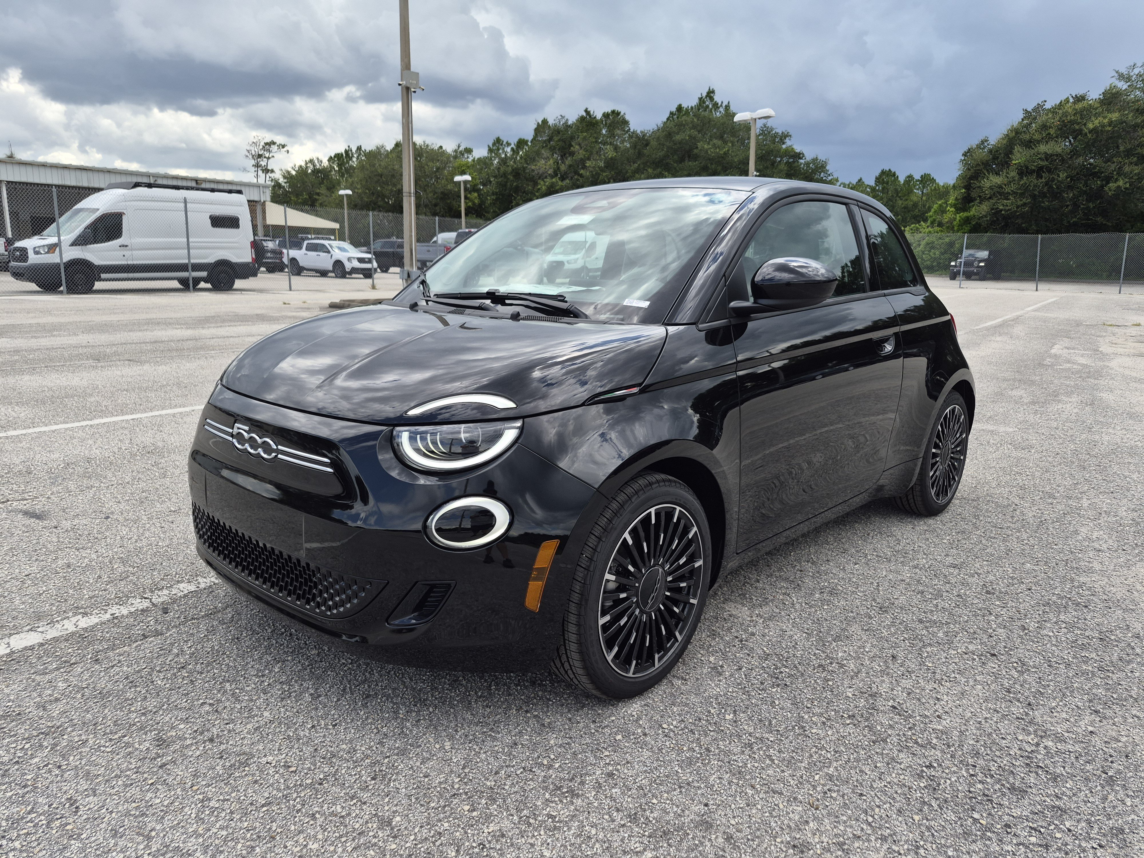 New 2026 Tuxedo Black FIAT  image 7