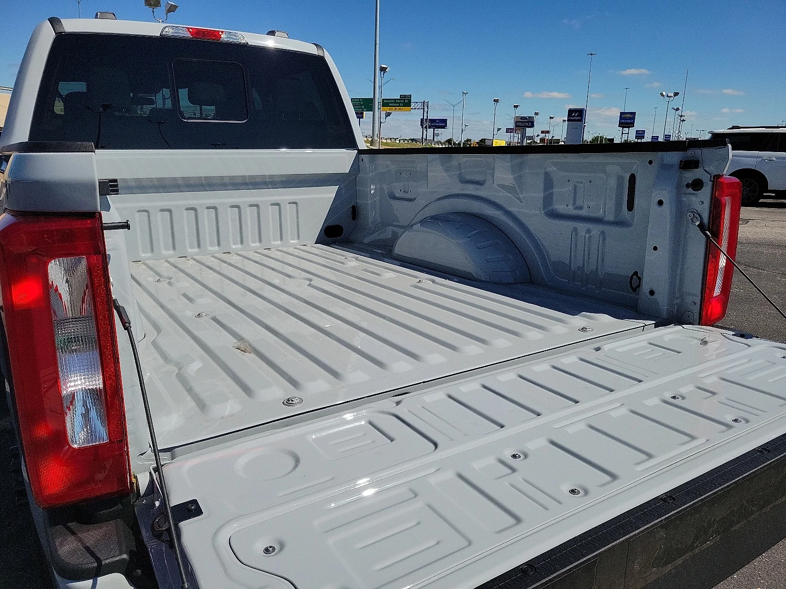 New 2026 Avalanche Ford F-350&reg; XL image 8