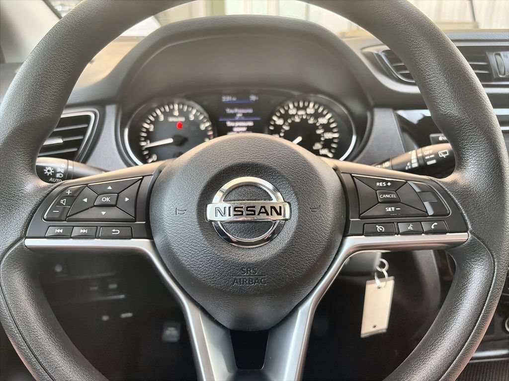 Used 2020 Silver Nissan S FWD Xtronic CVT image 21