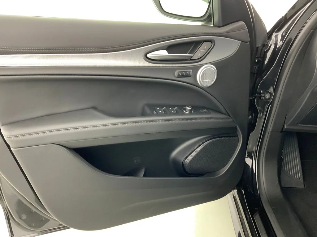 2026 Alfa Romeo Stelvio Base - Photo 19