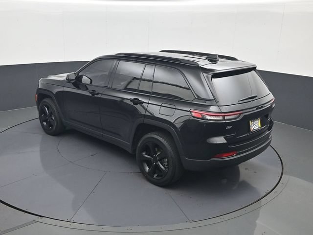 Used 2025 Black Jeep Limited 4x4 image 19