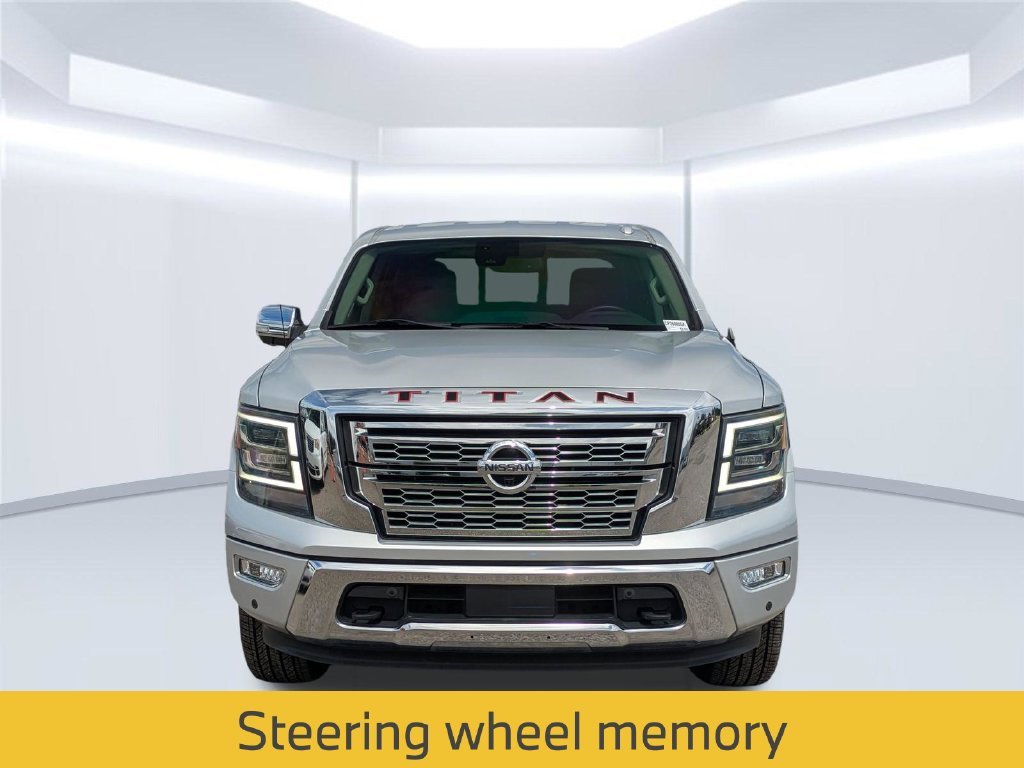 Used 2020 Silver Nissan SL image 11