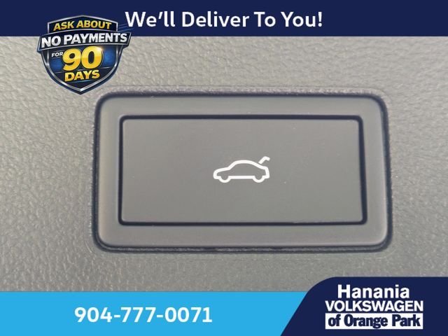 New 2026 Silver Volkswagen 2.0T SE w/Technology image 13