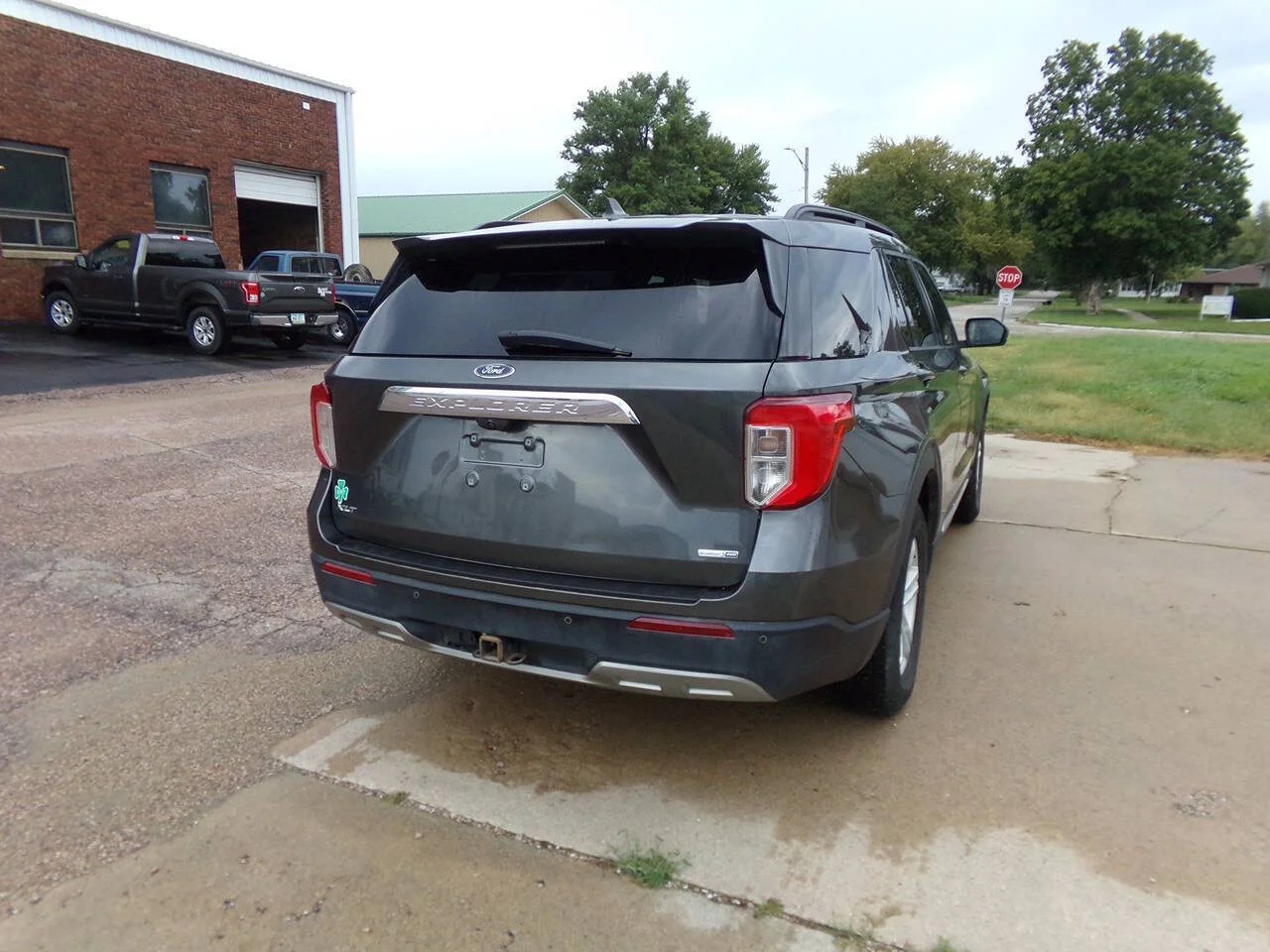 Used 2020 Gray Ford XLT AWD 4dr SUV image 6