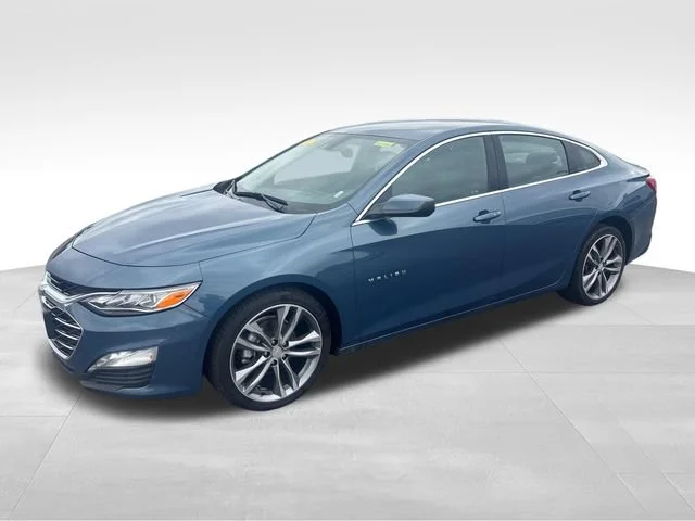 Used 2024 Lakeshore Blue Metallic Chevrolet 2LT image 1