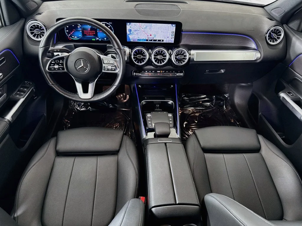Used 2023 White Mercedes-Benz 300 image 23