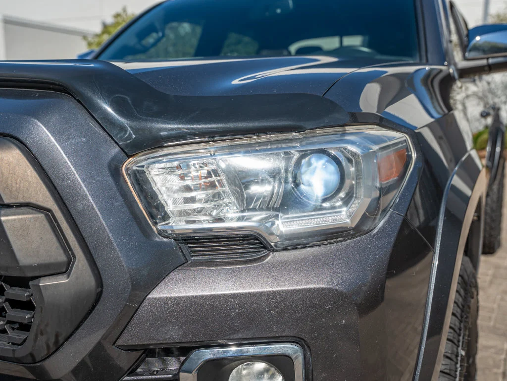 Used 2016 Magnetic Gray Metallic Toyota Limited image 15