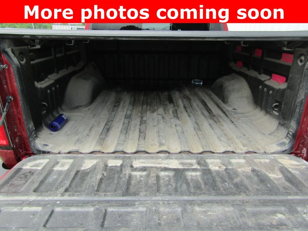 Used 2021 Red Chevrolet Z71 image 16