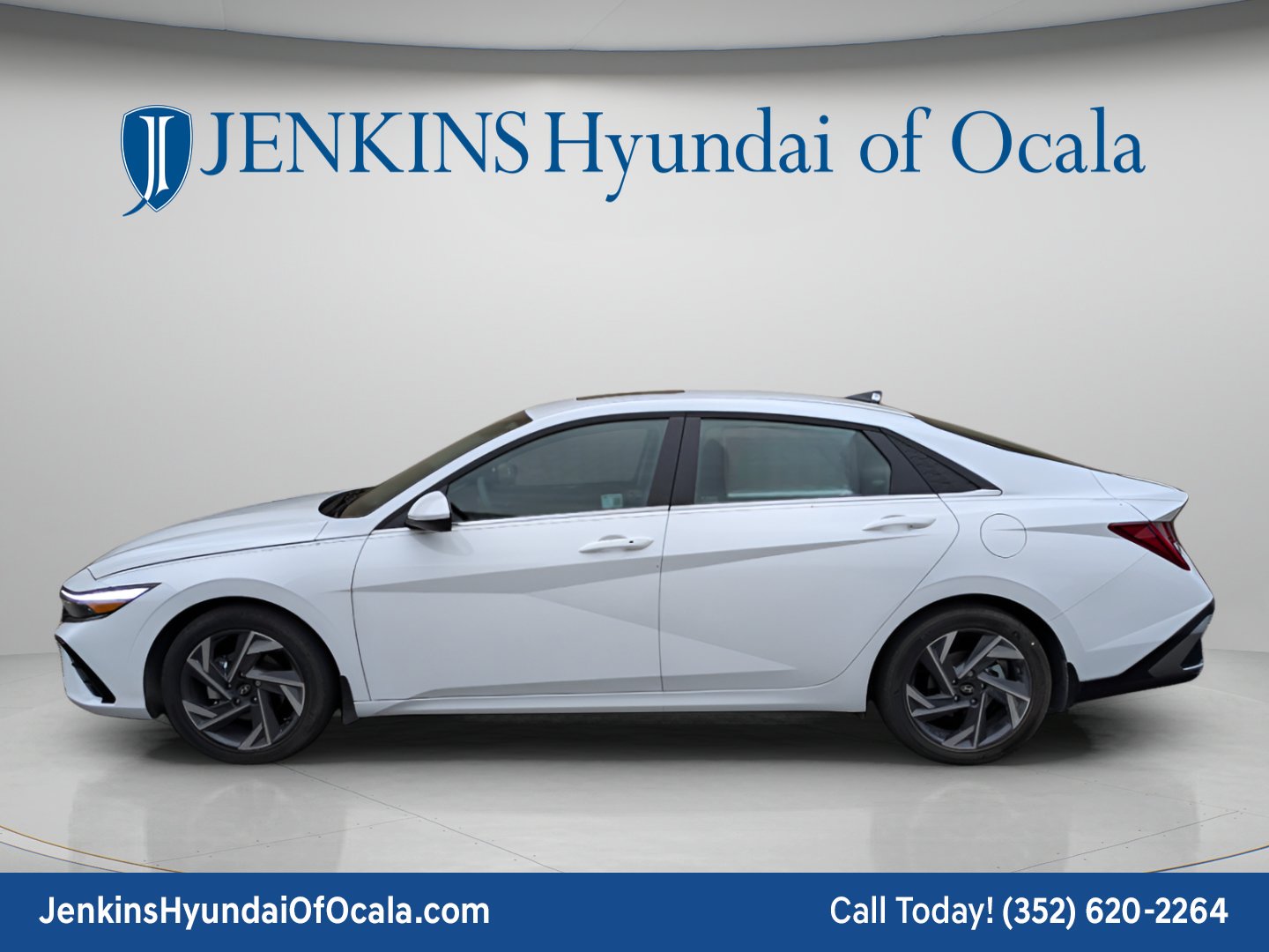 Used 2025 Serenity White Hyundai SEL Convenience image 7