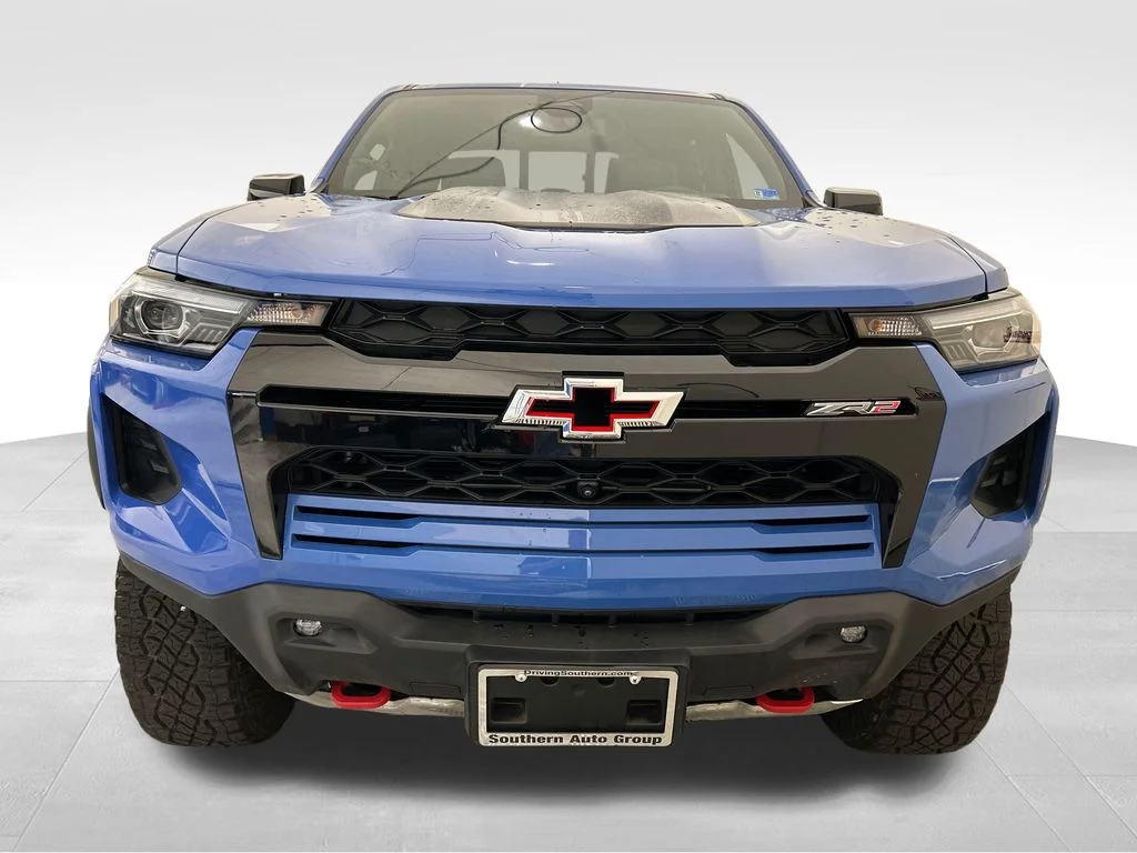 Used 2025 Blue Chevrolet ZR2 image 10
