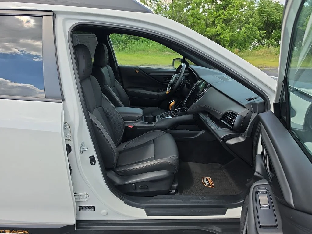 Used 2025 White Subaru Wilderness image 13