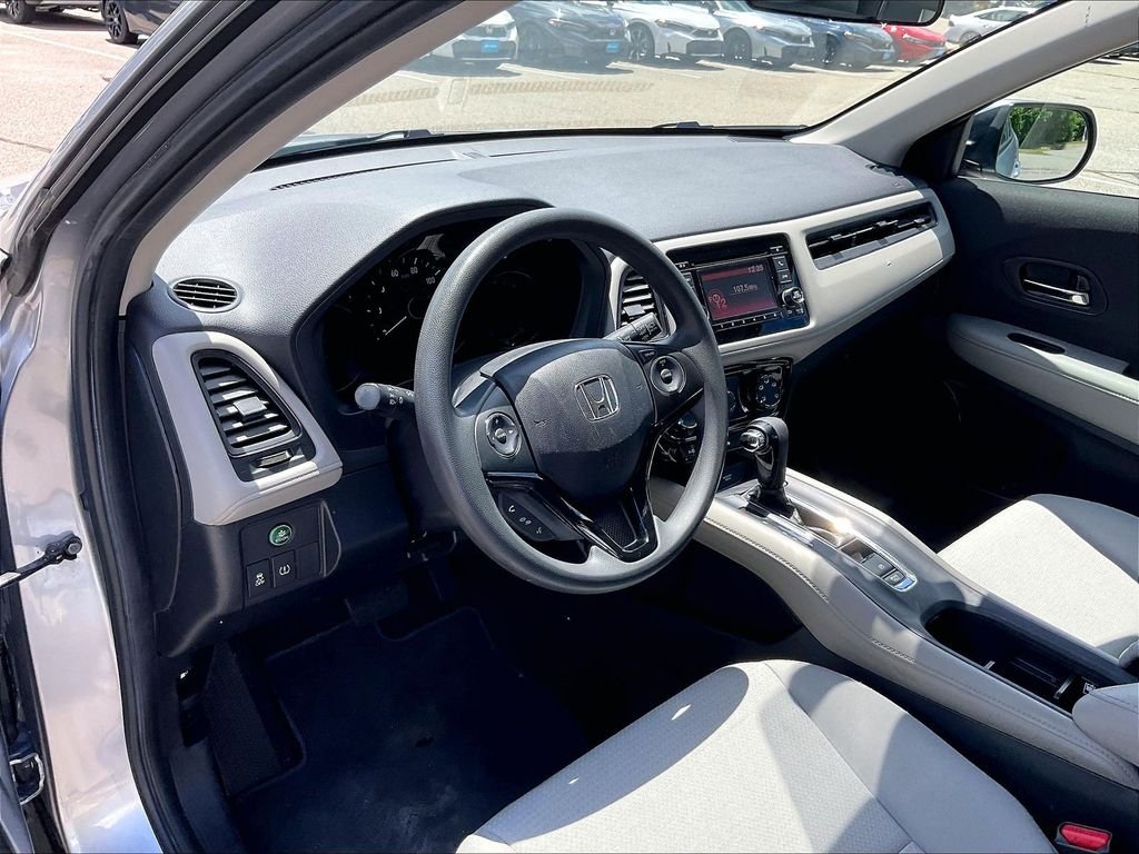 Used 2019 Silver Honda LX image 8