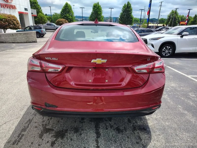Used 2019 CAJUN RED TINTCOAT Chevrolet LT image 5