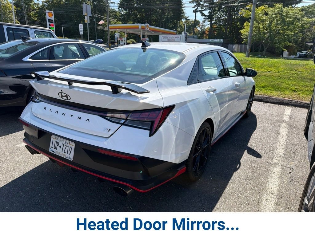 Used 2025 White Hyundai Base image 12