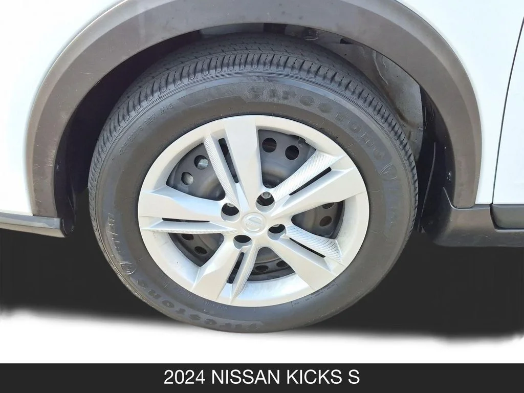 Used 2024 White Nissan S image 11