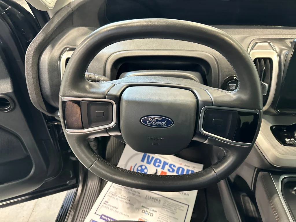 Used 2025 Gray Ford Active image 16