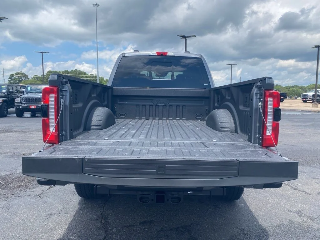 New 2026 Carbonized Gray Metallic Ford F-250® Lariat® image 41