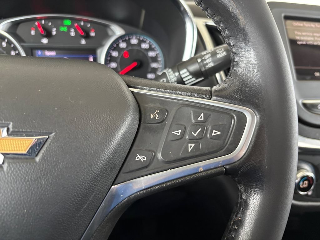 Used 2022 Mosaic Black Metallic Chevrolet LT image 32