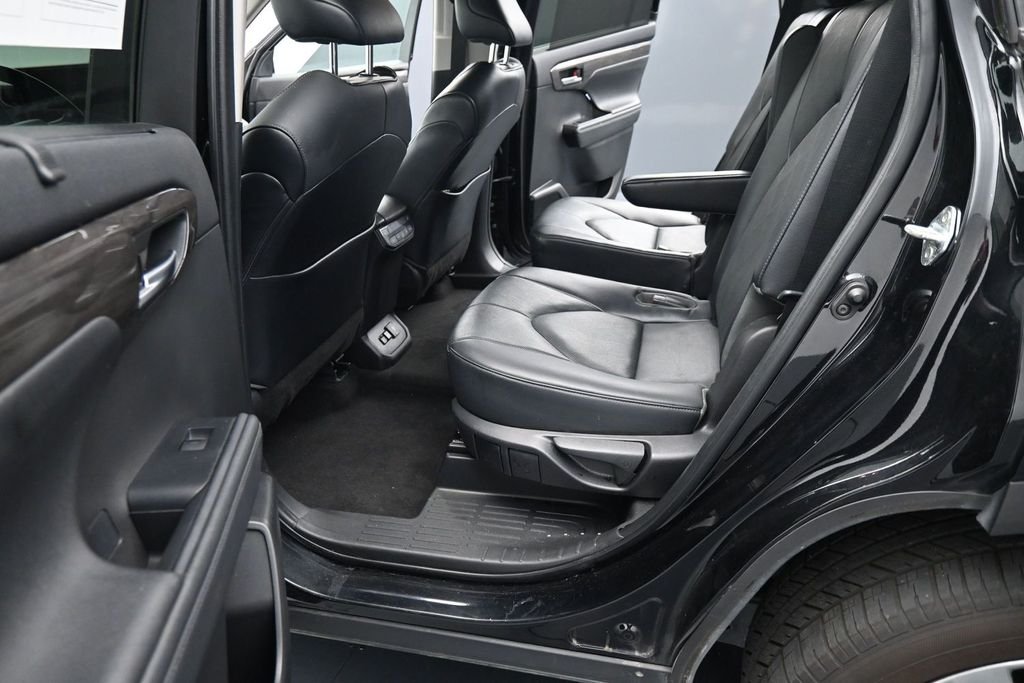 Used 2023 Black Toyota Platinum image 16
