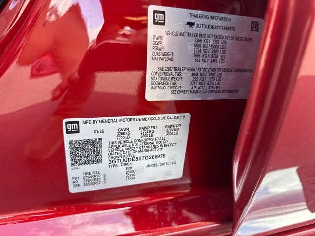 New 2026 Volcanic Red Tintcoat GMC SLT image 33