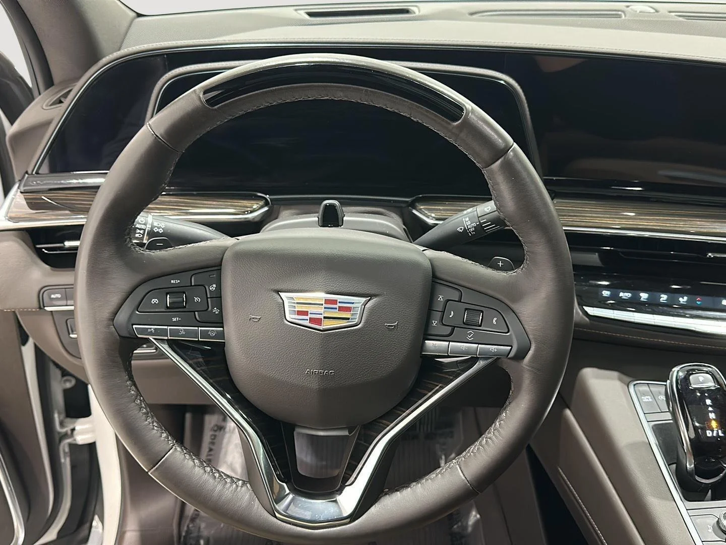 Used 2024 Crystal White Tricoat Cadillac Premium Luxury image 9