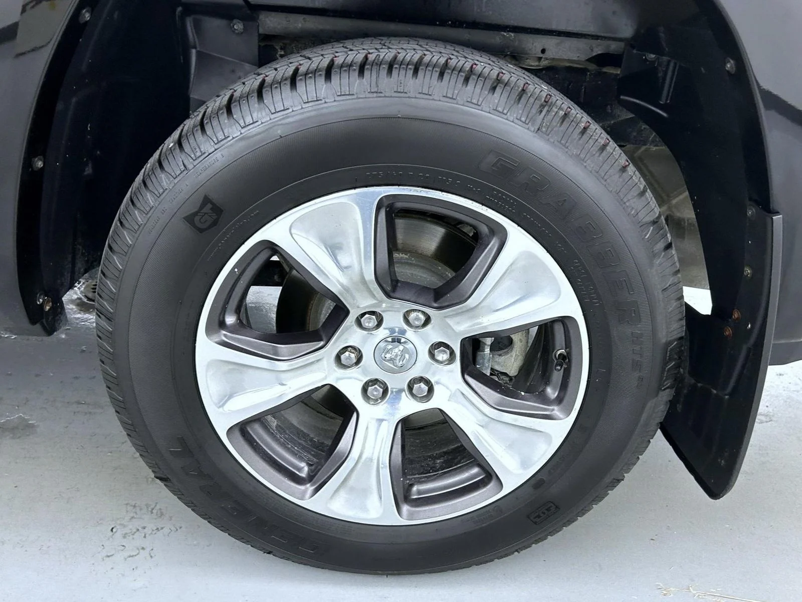 Used 2022 Black Ram Laramie image 23