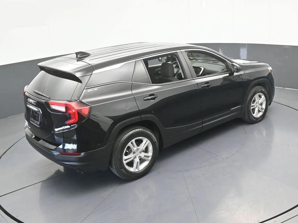 Used 2023 Ebony Twilight Metallic GMC SLE image 46