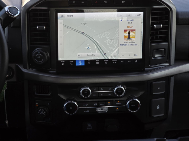 Used 2024 Gray Ford XLT image 10