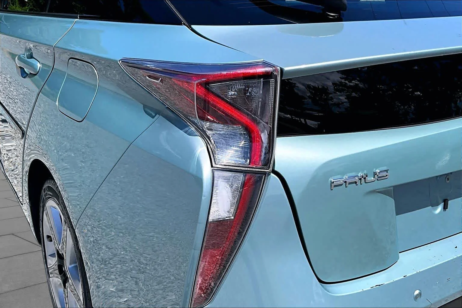 Used 2017 Sea Glass Pearl Toyota Three Touring image 29