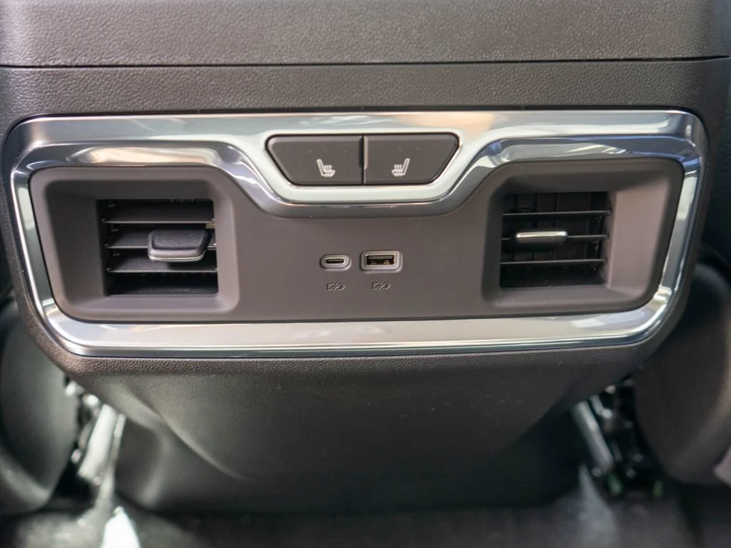 2026 GMC Sierra 2500HD Denali - Photo 14