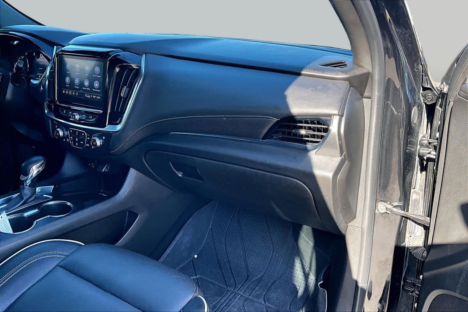 2023 Chevrolet Traverse Premier - Photo 17
