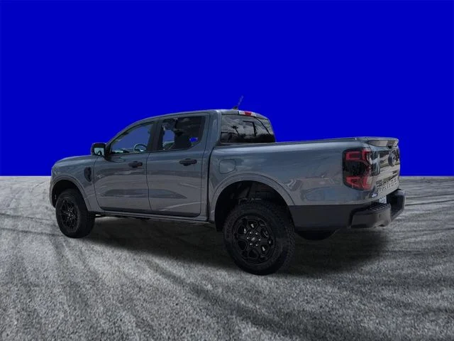 New 2026 Carbonized Gray Metallic Ford XLT image 6