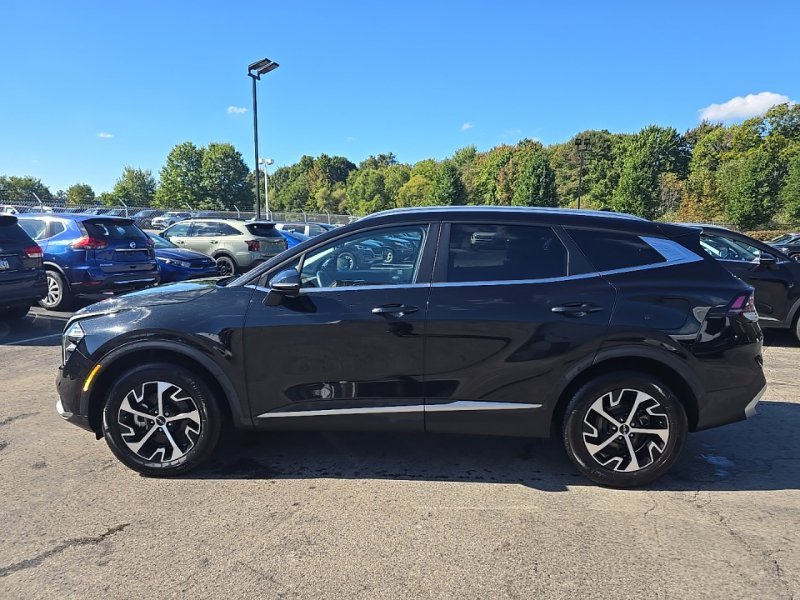 Used 2023 Black Kia EX image 4