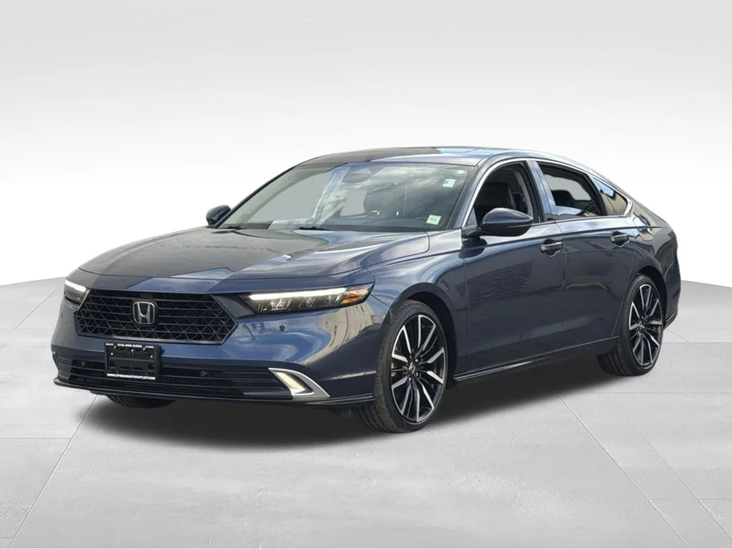 Used 2023  Honda Touring image 3