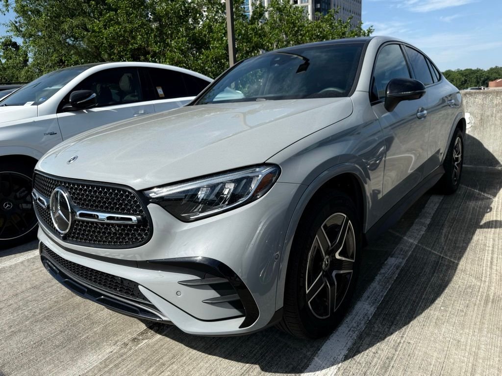 2025 Mercedes-Benz GLC GLC 300 4MATIC's photo