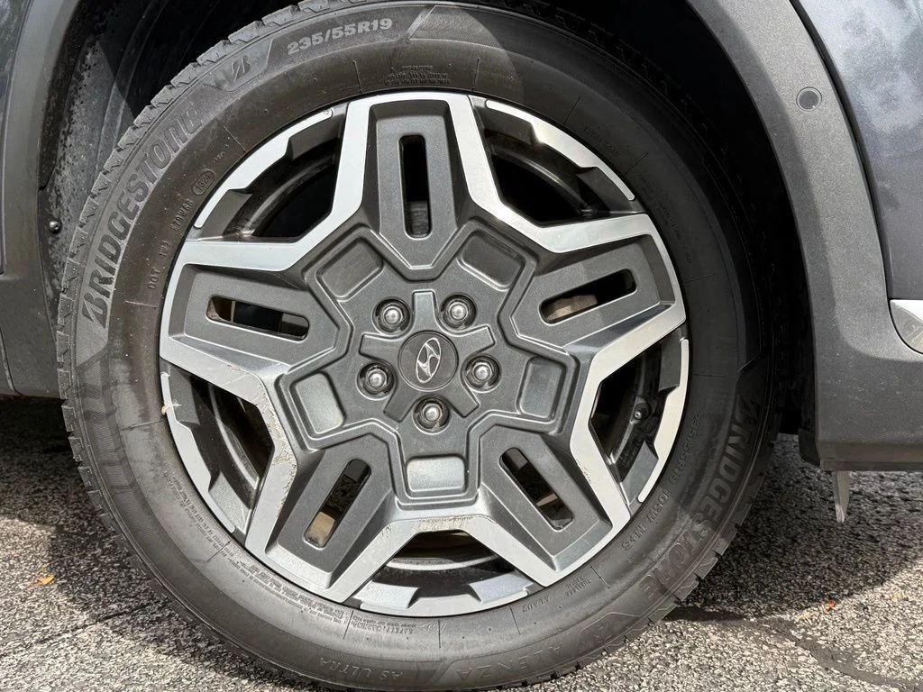 Used 2022 Gray Hyundai Limited image 10