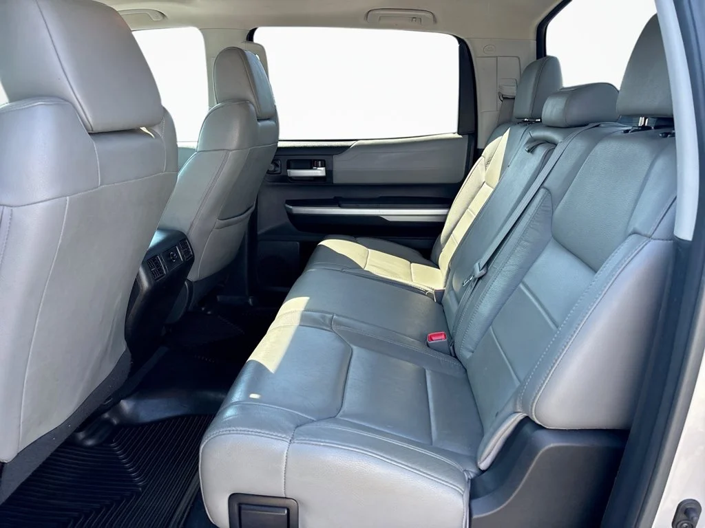 Used 2015 Silver Sky Metallic Toyota Limited image 18