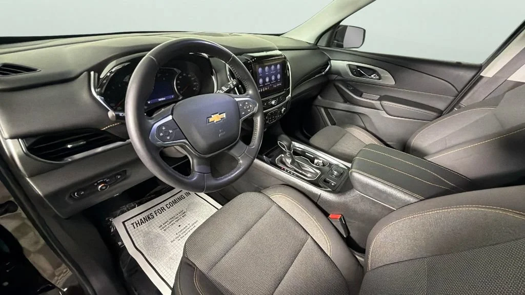 Used 2021 BLACK CHERRY METALLIC Chevrolet LT Cloth image 18