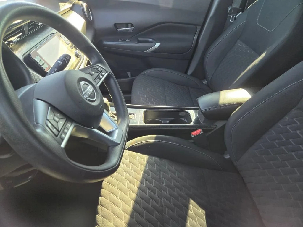 Used 2023 Gray/super Black Nissan SV image 4